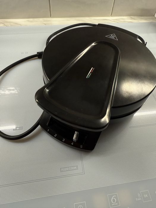 Gofrownica SILVERCREST czarna