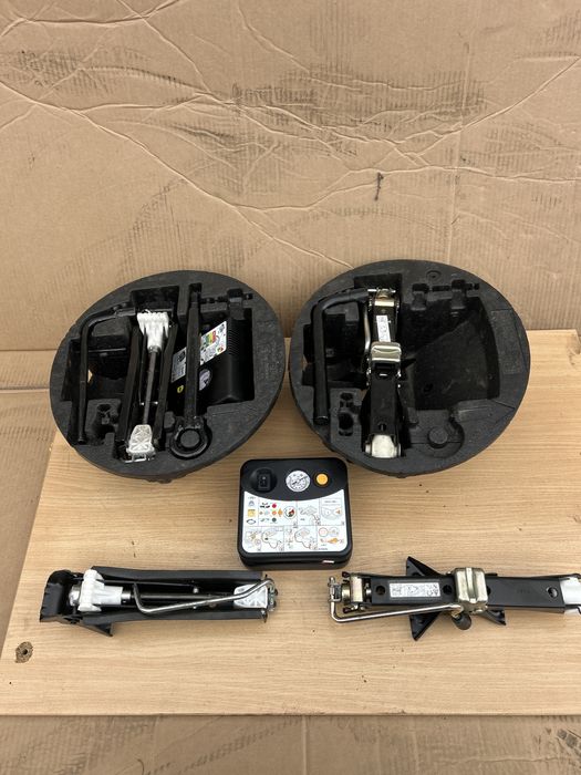 Домкрат Renault ZOE рено зое зоя