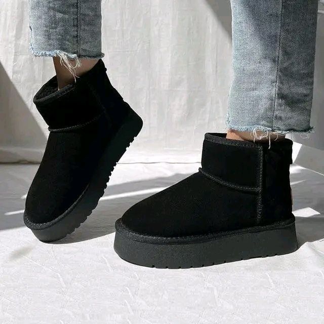 Зручні уггі для модниці