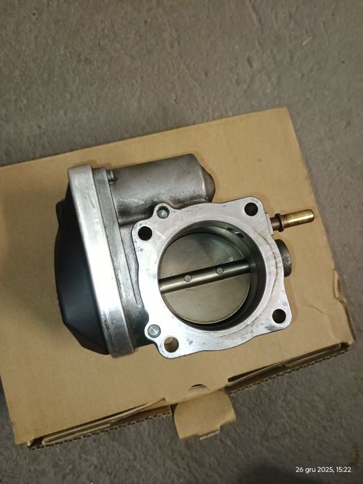 Przepustnica Renault Clio 3 1.6 16v