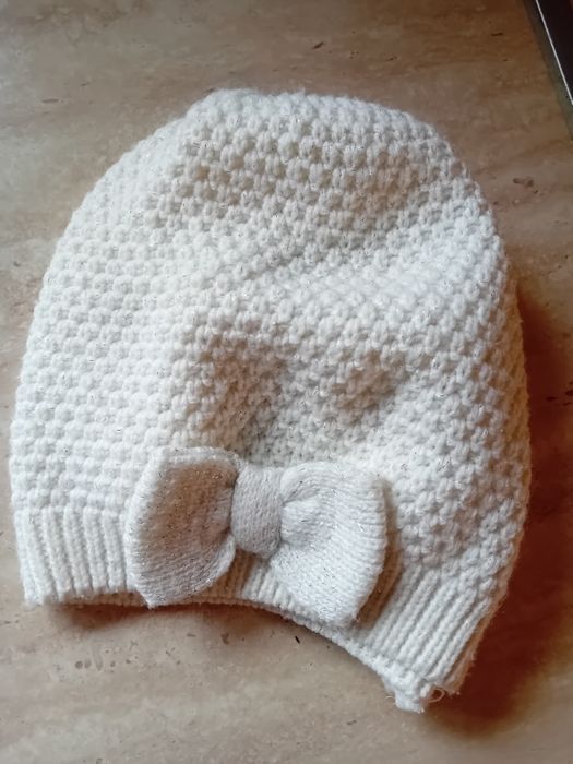 Czapki trzy sztuki na 2 latka