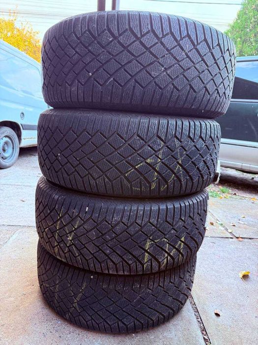 Зимові шини Continental VikingContact 7 265/50 R19