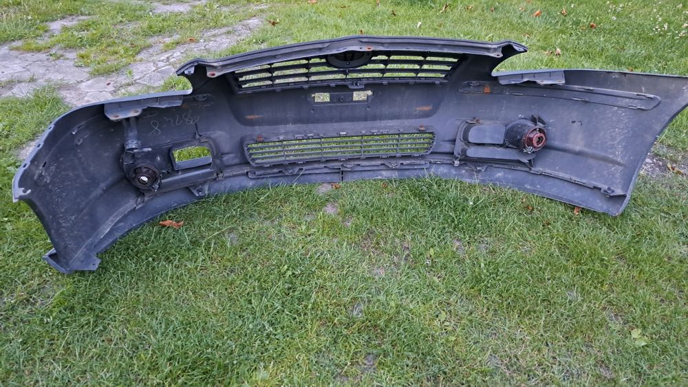 Avensis t25 zderzak przedni