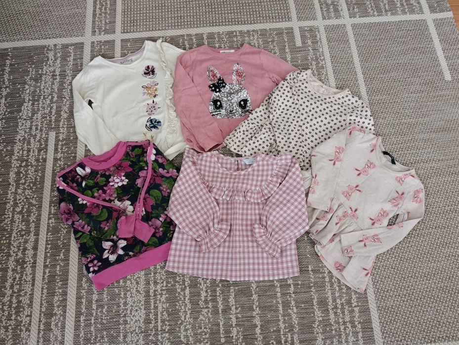 Набір светриків на дівчинку