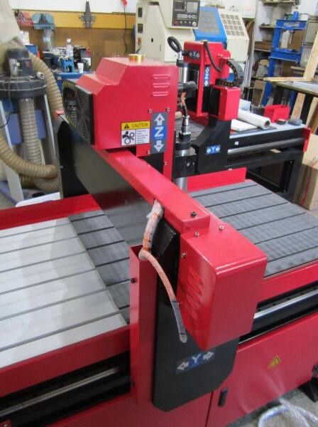 ЧПУ Фрезер по дереву, 2D/3D обробка твердих та м'яких порід