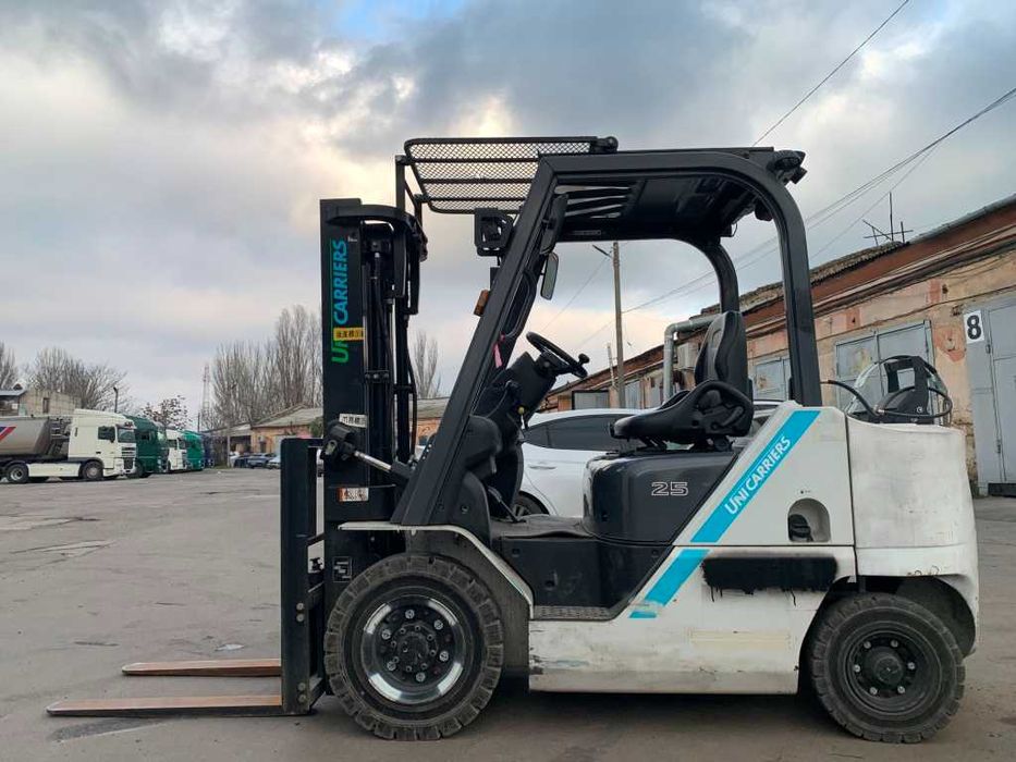 Вилочний автонавантажувач TCM (Nissan), напрацювання 5045 мотогодин.