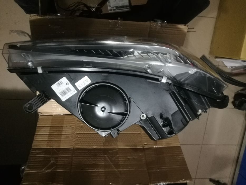 Фара bmw x5 f15 ксенон адаптив Америка