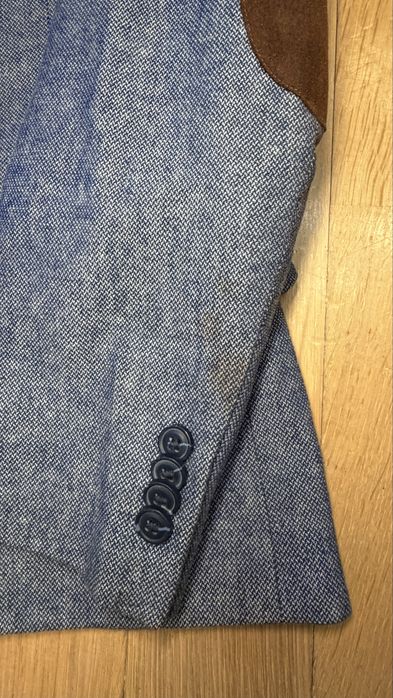 Піджак H&M.