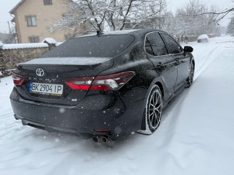 Тойота Камри 75 2022 рік