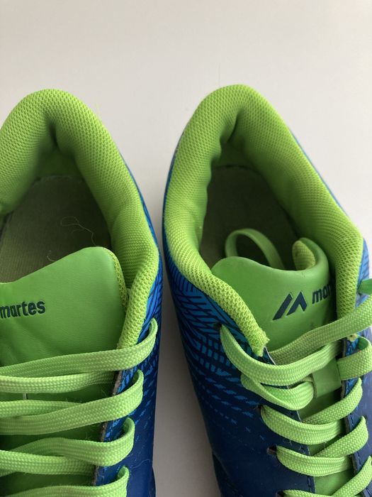 Halówki buty do piłki nożnej r. 37 Martes