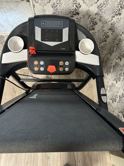 Бігова доріжка / беговая дорожка