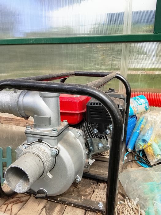 Bomba de água a gasolina