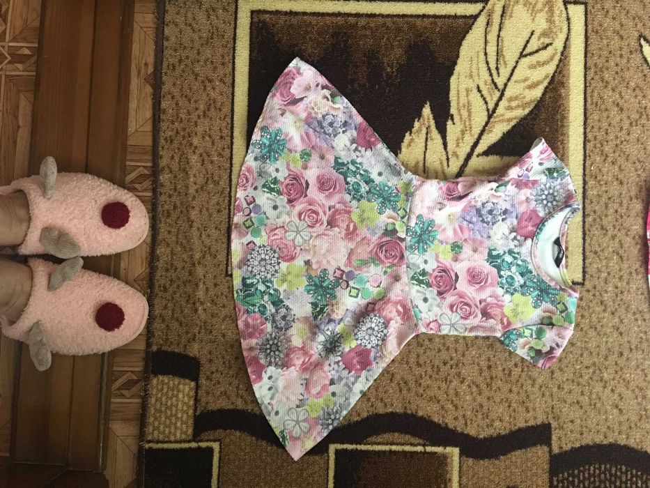 Платье на девочку 4-5 лет