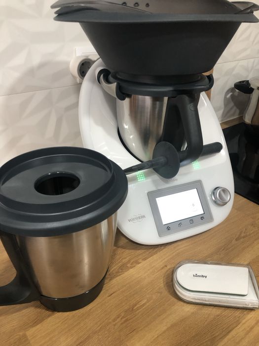 Bimby TM5 com 2 copos e cook key