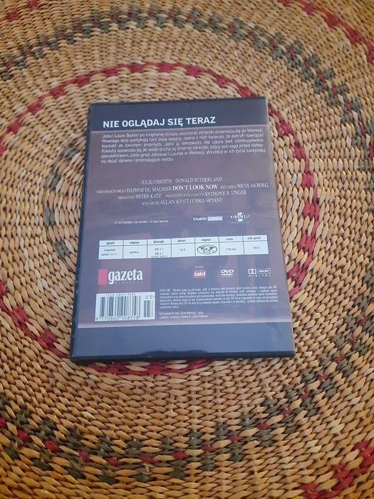 DVD z filmem Nie oglądaj się teraz