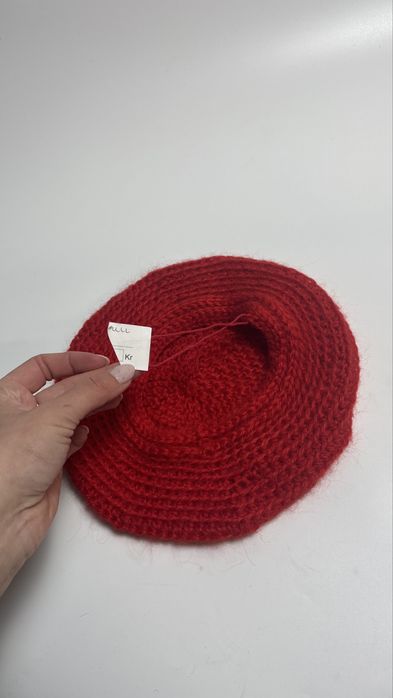 Beret czerwony, wełna
