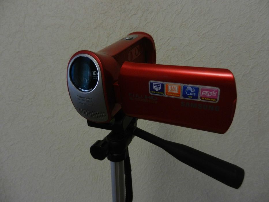 Відеокамера FULL HD Samsung HMX-T100P.