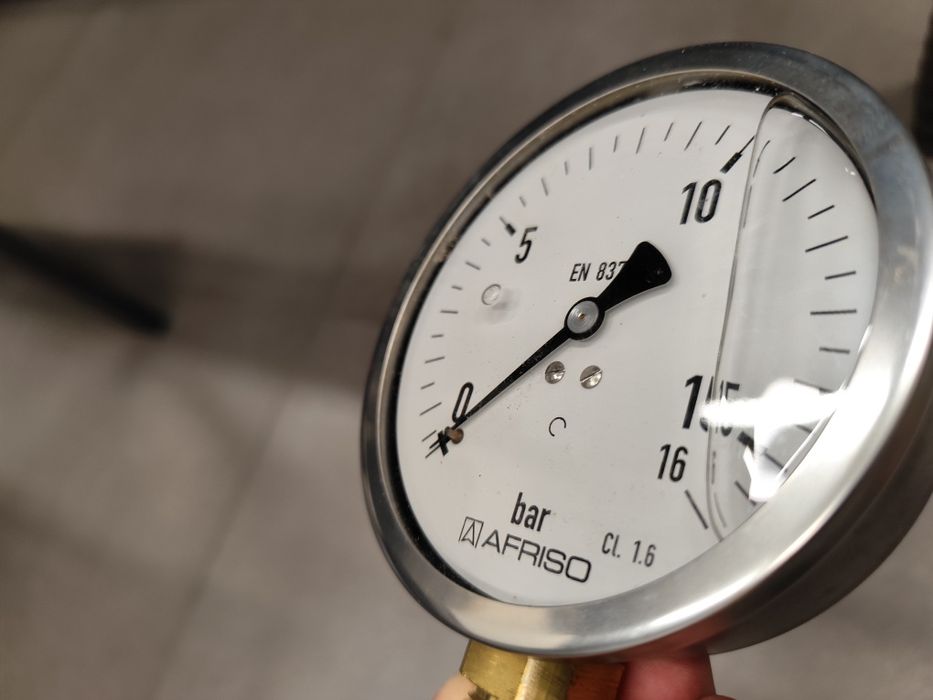 Afriso 1.6 manómetro
