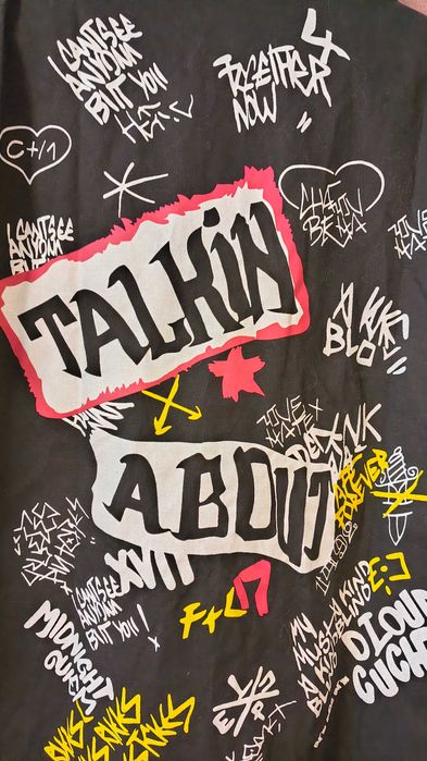 Kurtka płaszcz, czarna graffiti, kaptur, kieszenie unisex L