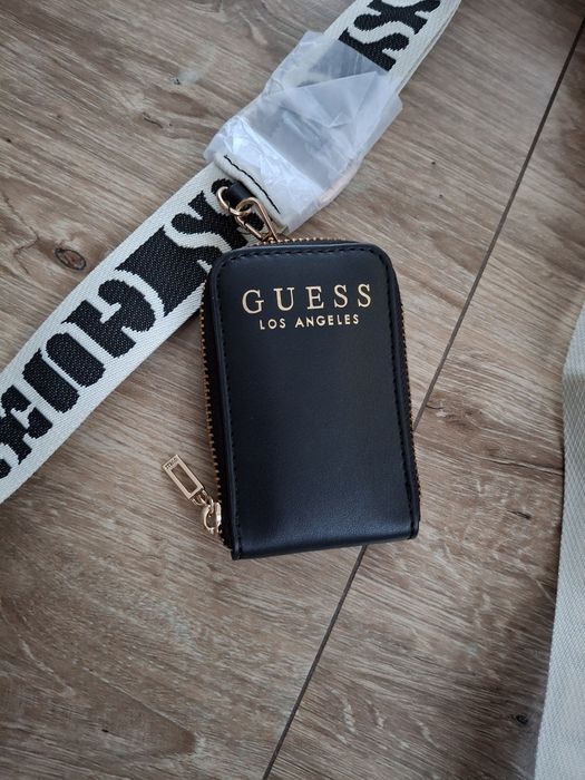 Torebka listonoszka Guess Caracara