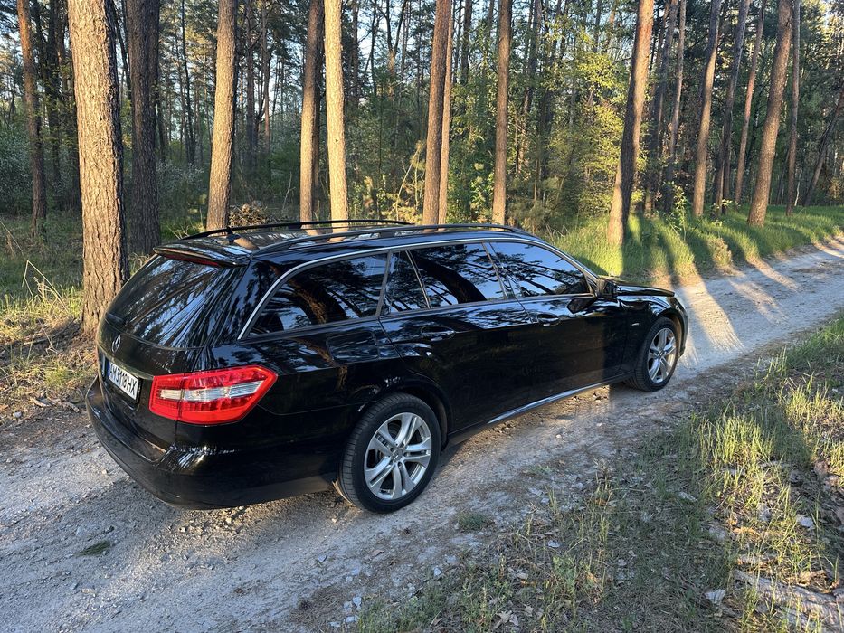 Mercedes-Benz E-Class 2010 VIN WDD2122051A252310 фото оголошення 3 з 8