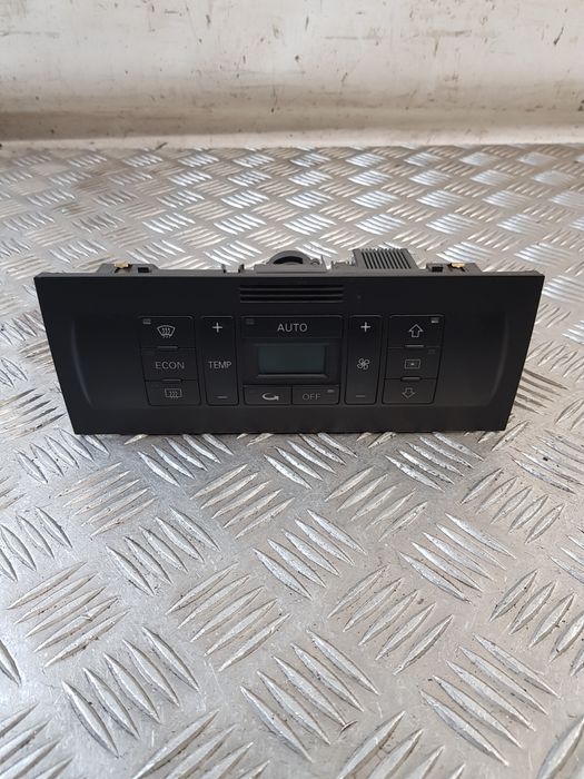 Panel Nawiewu Klimatyzacji 8L0820043H Audi A3 8L 01R-