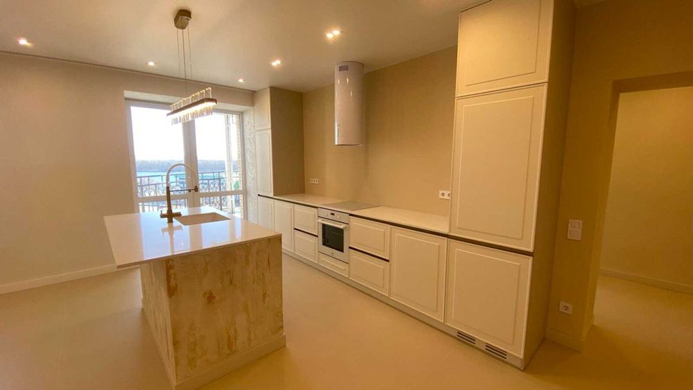 Продаж ексклюзивної квартири в парковій зоні з панорамою на Дніпро