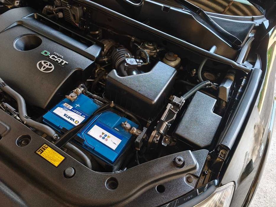 Carro SUV a diesel toyota rav4