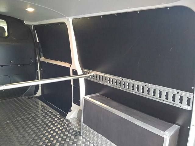 Zabudowa ze sklejki VW T6 L1H1