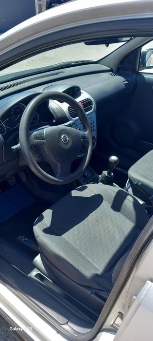 OPEL CORSA 1.2 16V CONFORT – 2004, citadino a gasolina,