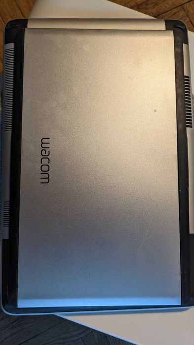 Tablet graficzny Wacom Cintiq Companion DTH-W1300