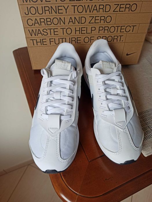 (r. 38,5 - 24 cm) Nowe NIKE AIR MAX PRE-DAY DH5106,-100 Białe