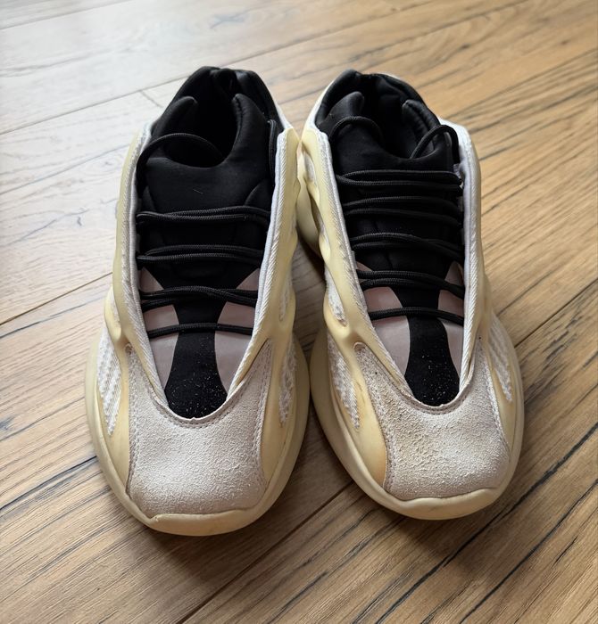 Buty Adidas Yeezy 700 Azrael