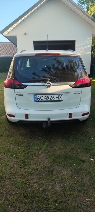 Продам Opel Zafira 2013 року