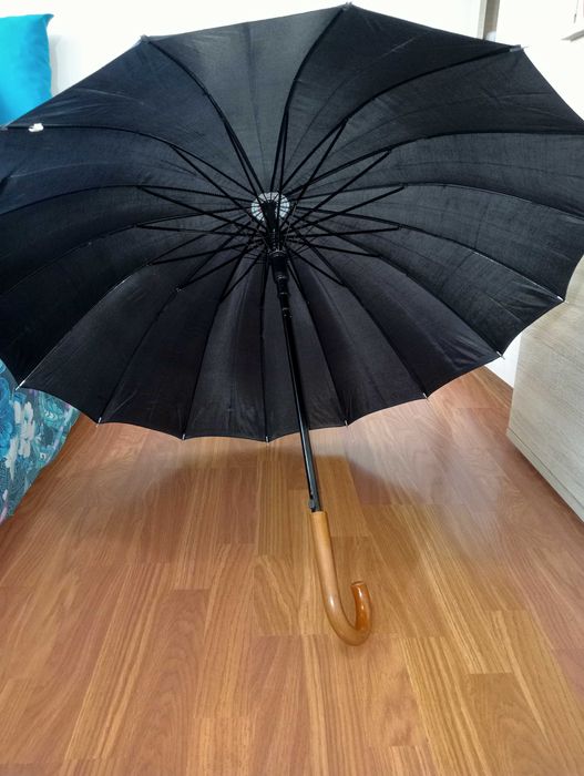 Guarda-chuva preto