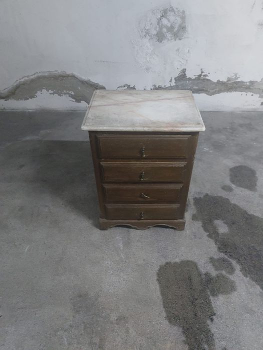 Mesa de cabeceira