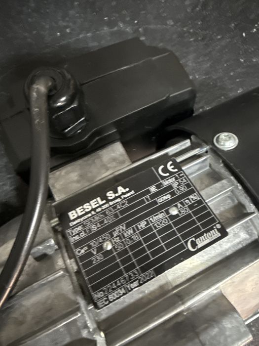 Motoreduktor Besel Defro Sas do podajnika