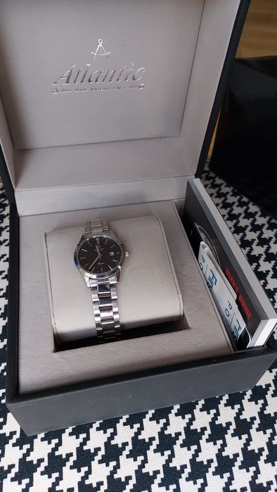 Srebrny zegarek damski Atlantic