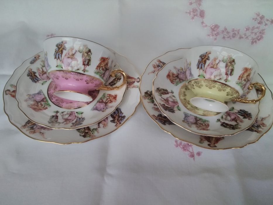 Dois conjuntos  de chá em porcelana Alemã