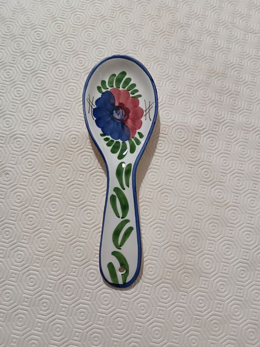 Suporte de Colheres em Porcelana. Pintado à mão