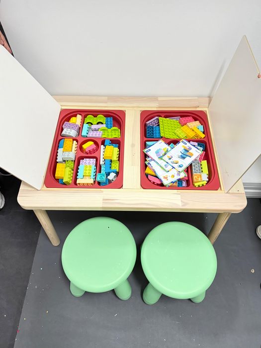 Mesa de Atividades IKEA com Blocos e Bancos à Venda447257161091010560