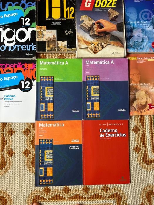 Manuais escolares 12ano + Preparação para exame