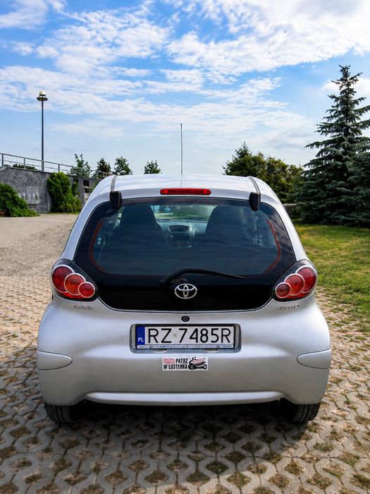 Toyota Aygo 1.0 benzyna | 2011 | 3-drzwiowa