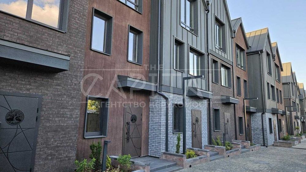 Продаж таунхаусу в Петропавлівській Борщагівці, без комісії