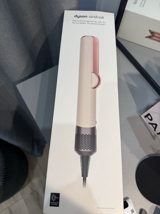 Dyson Airstrait original