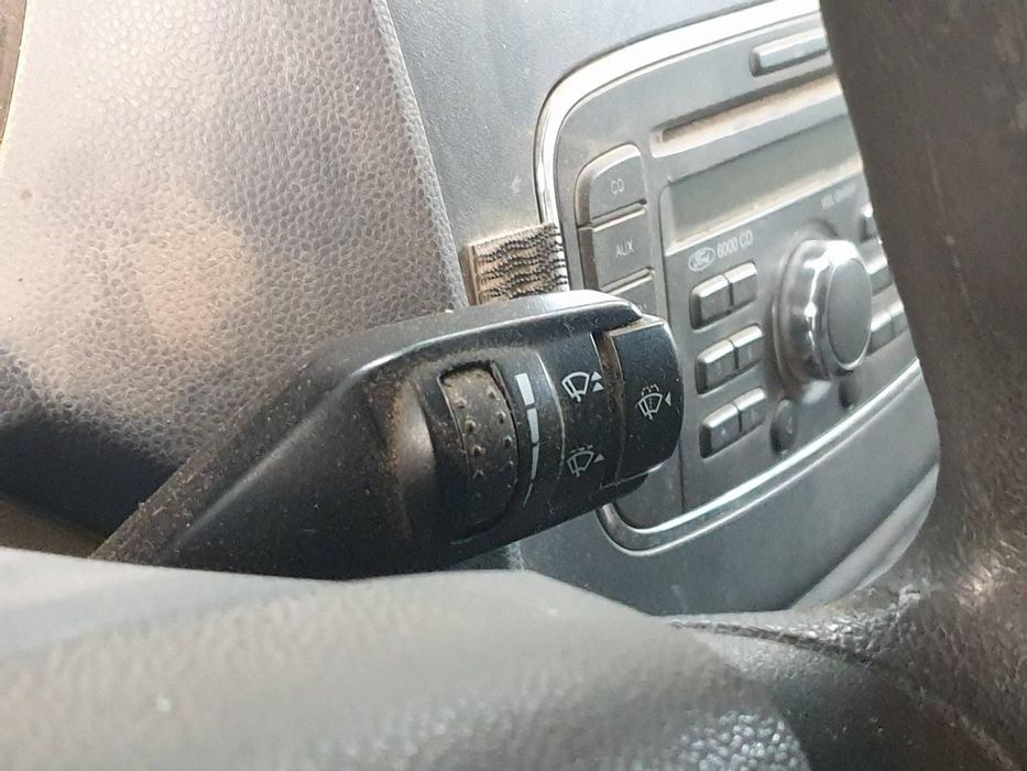 Calíper De Freio Traseiro Direito Ford Transit Connect Tc7