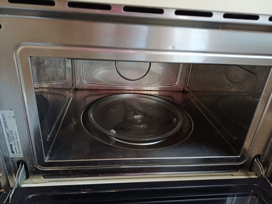 Продам духовой шкаф Smeg SCP 805-8 и микроволновку SC 845MP