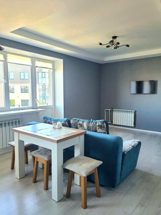 Затишна студія в центрі з балконом і видом на місто