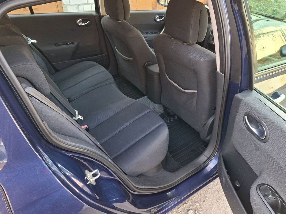 Гарне Авто Renault MEGANE