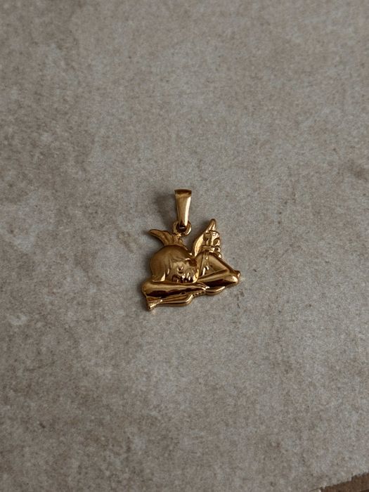 Złota zawieszka medalik Aniołek pr.585